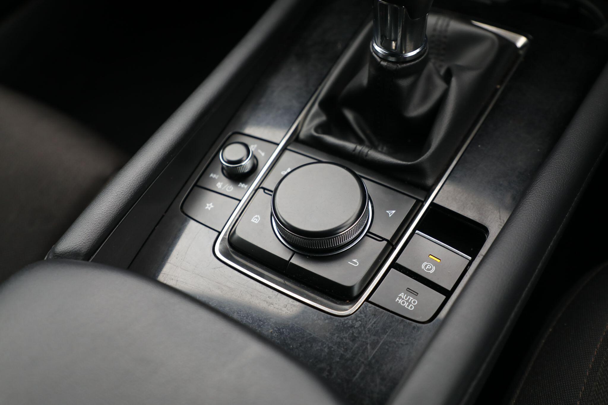Large vehicle image